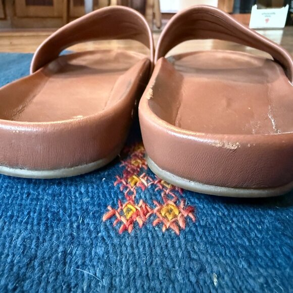Beek Gallito leather slides - EUC - Picture 7 of 9